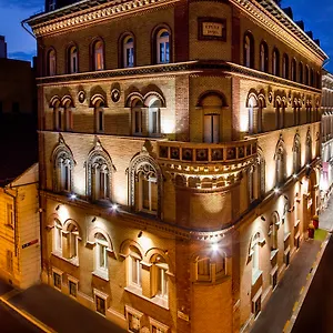 **** Hotel Museum Hungary