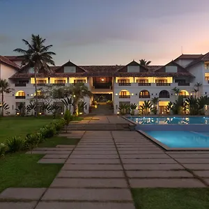 ***** Resort Estuary Sarovar Premiere Island India