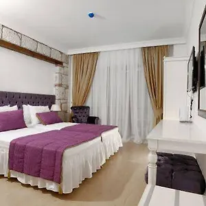 oteli̇ zi̇yaret edi̇n